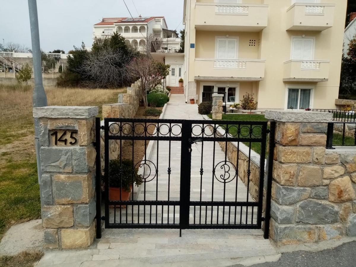Banjol Apartment Branka מראה חיצוני תמונה