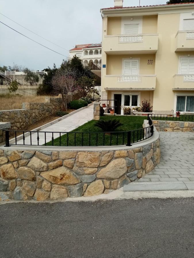 Banjol Apartment Branka מראה חיצוני תמונה